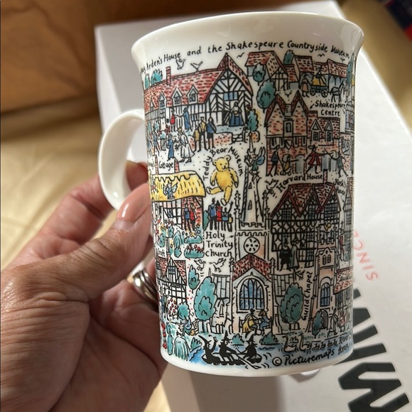 2 Avon cups ( Vintage ) one made in England - Picture 4 of 9